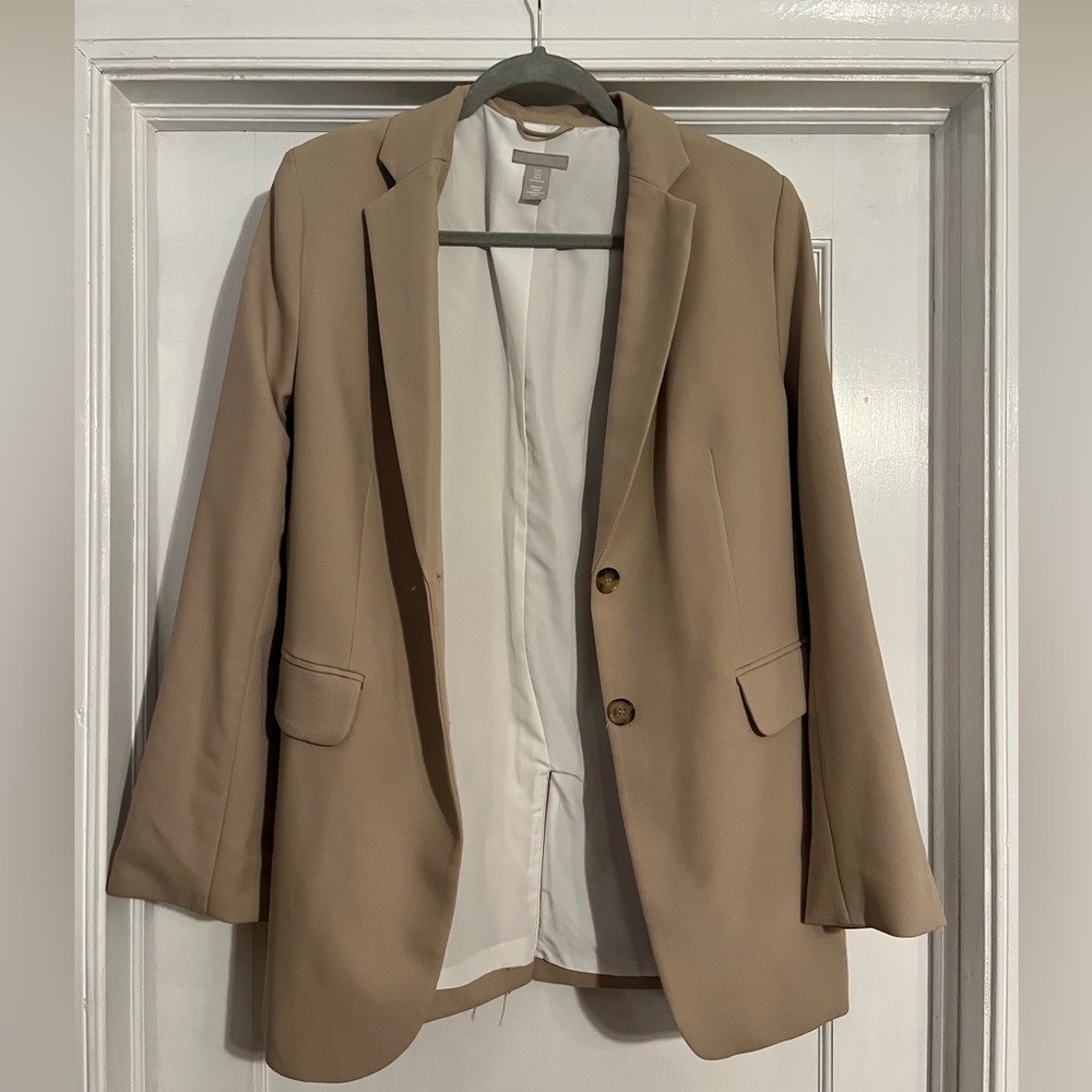 H&M oversized blazer. Size medium